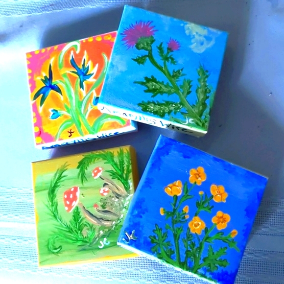 PLEASE READ Hand Painted Gift Box - Picture 16 of 16